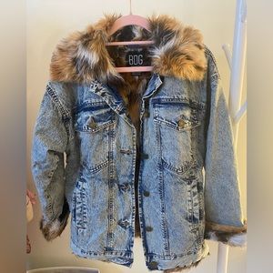 BDG Denim coat with fur 🤎💙
